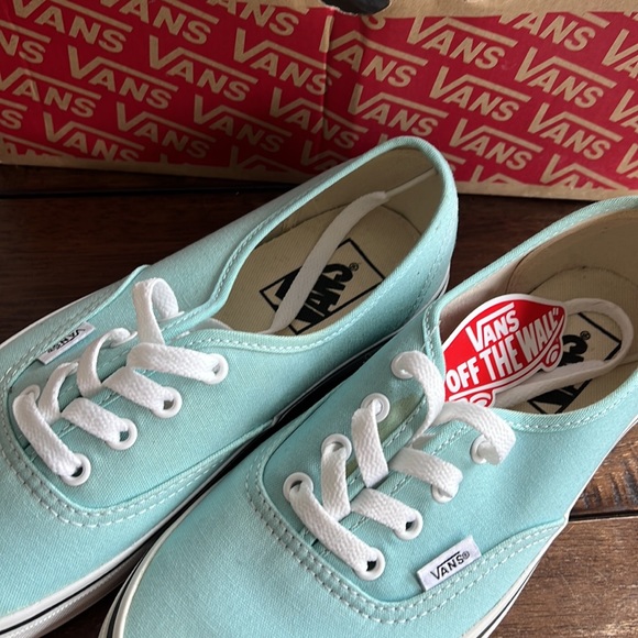 Vans light blue size 7.5 NWT small stain not noticeable. - Picture 2 of 5